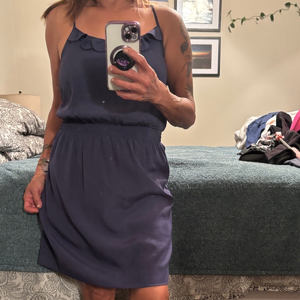 Chic Sleeveless Navy Dress